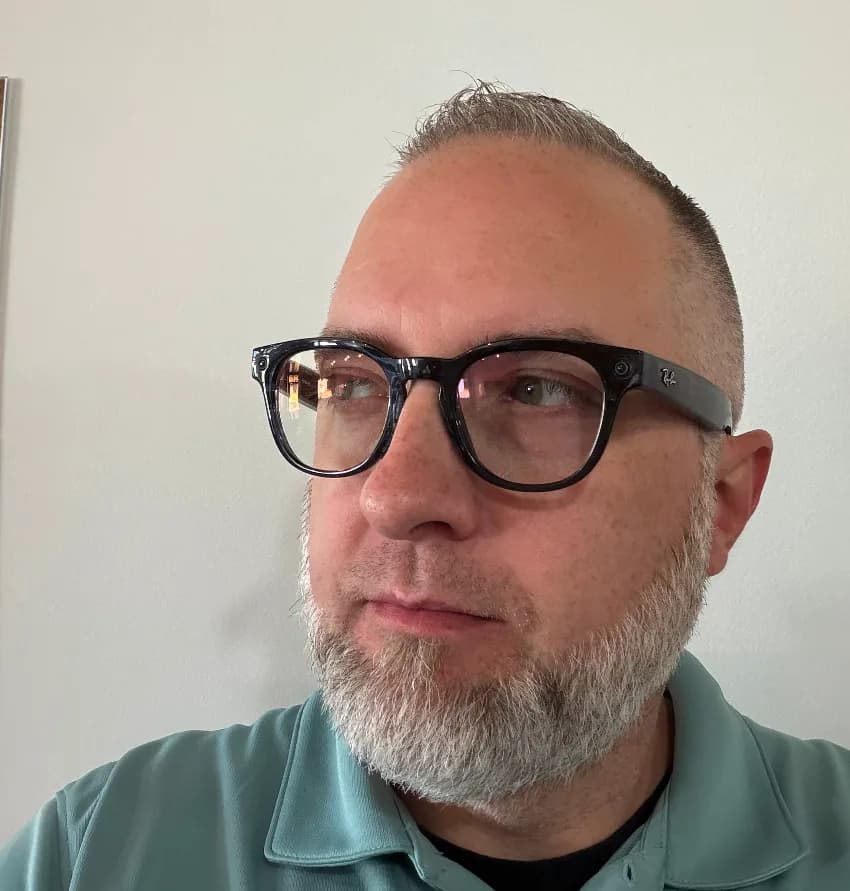 Dan the Lab Man wearing Ray-Ban Meta smart glasses